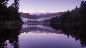 Lake Matheson, New Zealand, Mirror Lake, Reflection, Foggy, Snow covered, Mountain View, Sunrise, Early Morning, 4K wallpaper