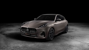 Maserati Grecale Folgore, 2023, Dark background, 4K wallpaper