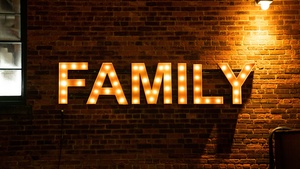 Family, Brick wall, Wall Decorations, Light Backgrounds, 4K wallpaper