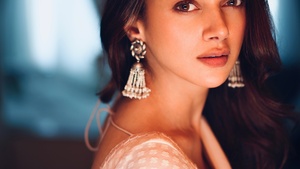 Aditi Rao Hydari, Portrait, Bollywood actress, Indian actress, Beautiful actress, 4K wallpaper
