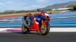 Honda CBR1000RR-R Fireblade SP, Race track, Sports bikes, 2022, 4K wallpaper