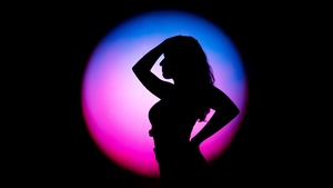 AMOLED, Girl, Woman, Light, Silhouette, Pose, Style, Circular, Black background, 4K wallpaper