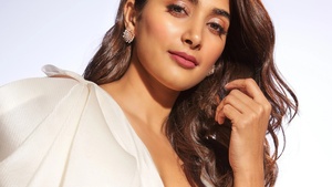 Pooja Hegde, Bollywood actress, Portrait, Indian actress, 4K wallpaper