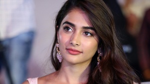 Pooja Hegde, Bollywood actress, Portrait, Indian actress, Beautiful actress, 4K wallpaper