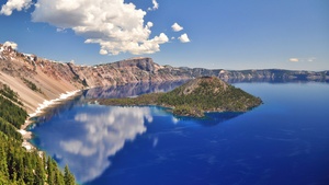 Crater Lake, Oregon, Blue Water, Blue Sky, Reflections, Body of Water, Sunny day, 4K wallpaper