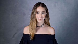 Alycia Debnam-Carey, Smiling, Australian actress, 4K wallpaper