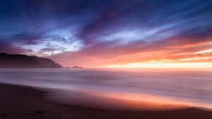 Beach, Horizon, Sunset, Cloudy Sky, Long exposure, Ocean, Shore, Seascape, 4K wallpaper