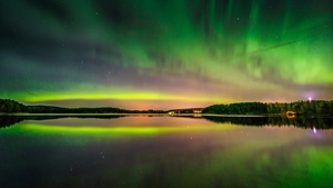 Aurora Borealis, Northern Lights, Finland, Green Sky, Natural Phenomena, Lake, Reflection, Landscape, Dusk, 4K wallpaper