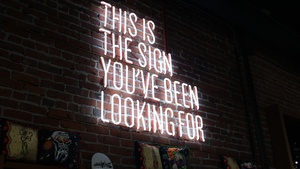 Signage, Brick wall, Neon light, 4K wallpaper