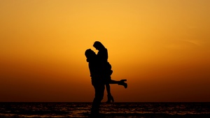 Couple, Silhouette, Sunset, Beach, Romantic, Date night, 4K wallpaper