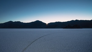 macOS Mojave, Desert, Sunrise, Mountains, Clear sky, Panoramic, Landscape, 4K wallpaper