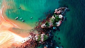 Island, Beach, Ocean blue, Boats, Aerial view, Birds eye view, Sand, Rocks, Seascape, Waves, 4K wallpaper