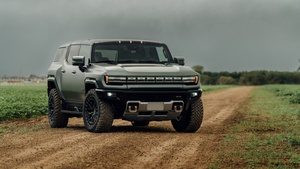 GMC Hummer EV, Outdoor, Dirt road, 4K wallpaper