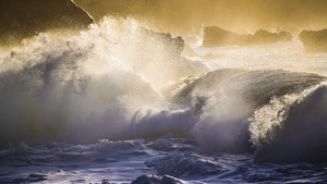 Sunset, Ocean, Rocky coast, Landscape, Water splash, 4K wallpaper