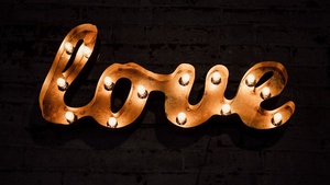 Love text, Sign board, Dark background, 4K wallpaper