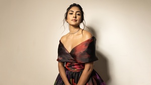 Indian actress, Mrunal Thakur, 2024, 4K wallpaper