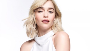 Emilia Clarke, White background, English actress, 4K wallpaper