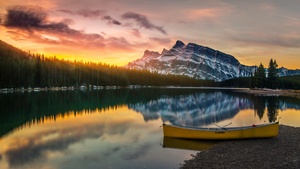 Banff National Park, Alberta, Canada, Sunrise, Boat, Reflection, Glacier mountains, Snow covered, Alpine trees, Landscape, 4K wallpaper