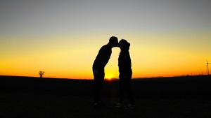 Kissing couple, Silhouette, Romantic, Evening sky, Sunset Orange, Clear sky, Horizon, Together, Lovers, 4K wallpaper