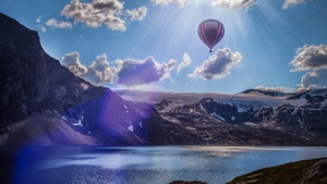 Hot air balloon, Mountains, Lake, Sun rays, Sun light, Clouds, Landscape, Norway, 4K wallpaper