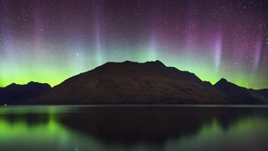 New Zealand, Aurora Borealis, Northern Lights, Starry sky, Night time, Lake Wakatipu, Reflection, Landscape, 4K wallpaper