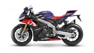 , Aprilia RSV4 1100 Factory, 2021, White background, 4K wallpaper