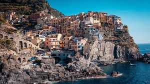 Cinque Terre, Coastline, Buildings, Town, Rocks, Harbor, Cliff, Italy, 4K wallpaper