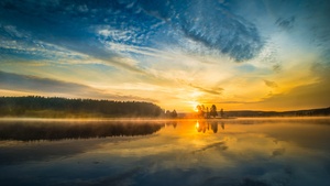Sunrise, Yellowstone National Park, Mirror Lake, Body of Water, Misty, Clouds, Morning light, Reflection, 4K wallpaper