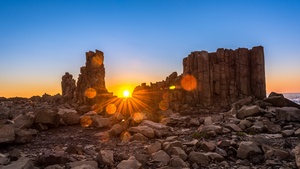 Sunrise, Australia, Blue Sky, Sun rays, Tourist attraction, Clear sky, Rocks, 4K wallpaper