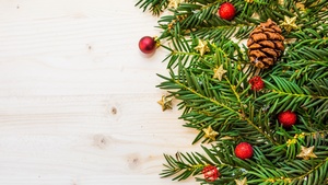 Christmas decoration, Pine branches, Christmas balls, Stars, Wooden background, Merry Christmas, Preppy Christmas, Navidad, Noel, 4K wallpaper