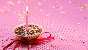 Muffin, Cupcake, Candle light, Pink background, Dessert, Birthday, Aesthetic, 4K wallpaper