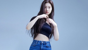 K-Pop singer, Le Sserafim, 4K wallpaper