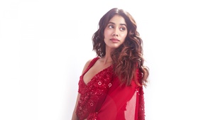 Janhvi Kapoor, Bollywood actress, Indian actress, White background, 4K wallpaper