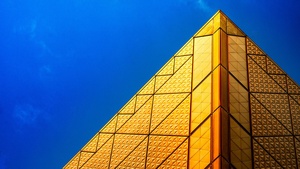 Pyramid Structure, Golden, Blue Sky, Modern architecture, 4K wallpaper