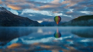 Hot air balloon, Queenstown, New Zealand, Mountains, Clouds, Reflection, Multicolor, 4K wallpaper