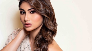 Mouni Roy, Portrait, Indian actress, Bollywood actress, White background, 4K wallpaper