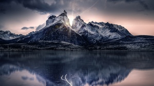 Mountain, Sunlight, Lake, Reflection, Morning, Sunrise, Cold, 4K wallpaper