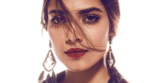 Malavika Mohanan, Portrait, Malayalam actress, Indian actress, 4K wallpaper
