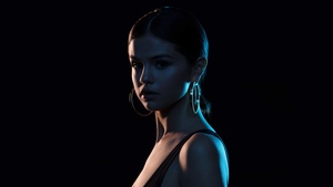 Selena Gomez, Black background, 4K wallpaper