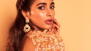 Pooja Hegde, Indian actress, Bollywood actress, Portrait, 4K wallpaper