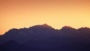 Mountains, Sunset, Silhouette, Yellow sky, Dusk, Sunrise, Seattle, Washington, Landscape, 4K wallpaper