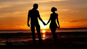 Couple, Seascape, Beach, Romantic, Silhouette, Sunset, Together, 4K wallpaper