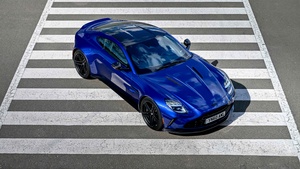 Aston Martin Vantage, 2025, Luxury sports car, 4K wallpaper