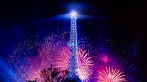 Eiffel Tower, Fireworks, Night, Paris, France, 4K wallpaper