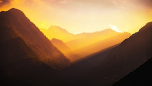Valley, Golden hour, Sunlight, Mountains, Landscape, Italy, Morning light, 4K wallpaper