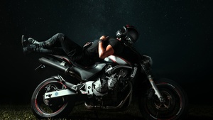 Biker, Night, Starry sky, Honda, Relax, 4K wallpaper