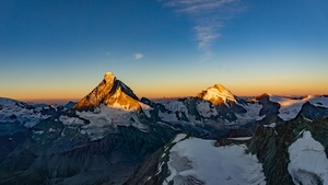 Matterhorn, Mountains, Sunrise, Morning, Snow covered, Mountain range, Switzerland, 4K wallpaper