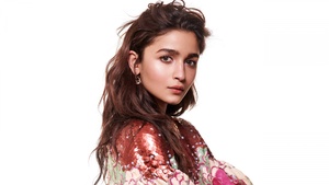 Alia Bhatt, Bollywood actress, White background, 4K wallpaper
