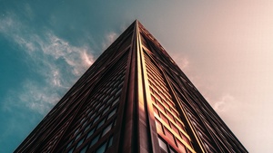 Building, Skyscraper, Crescent Moon, Starry sky, 4K wallpaper