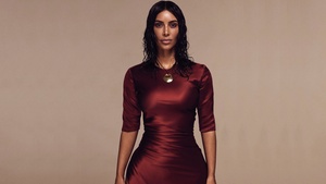 Kim Kardashian, American socialite, Brown background, 4K wallpaper
